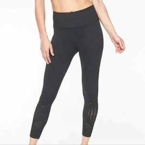 Athleta Women's Small Halasana Seamless 7/8 Leggings Tight Charcoal Gray Active